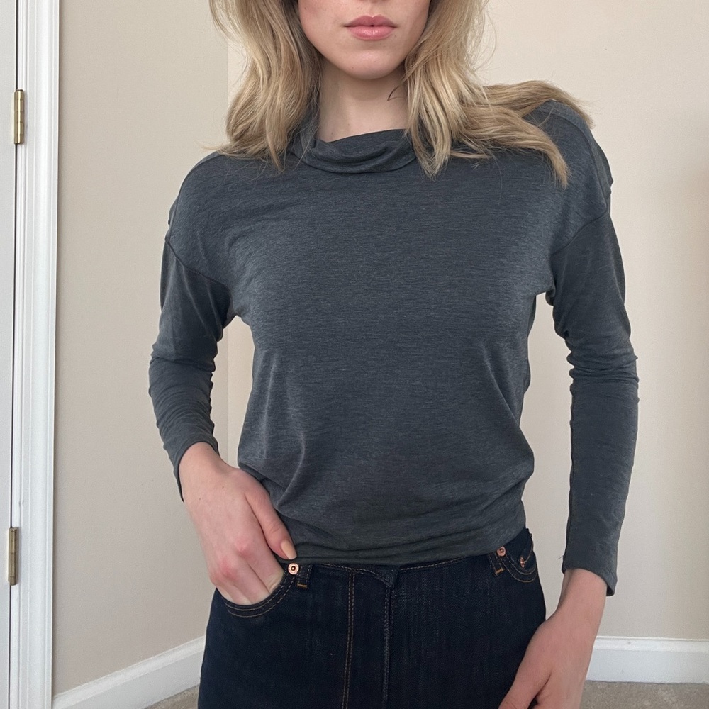 gray lululemon casual workwear long sleeve tie-back top
